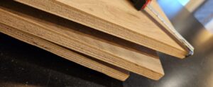 article sur la Réparation de parquet contrecollé avec une mètre